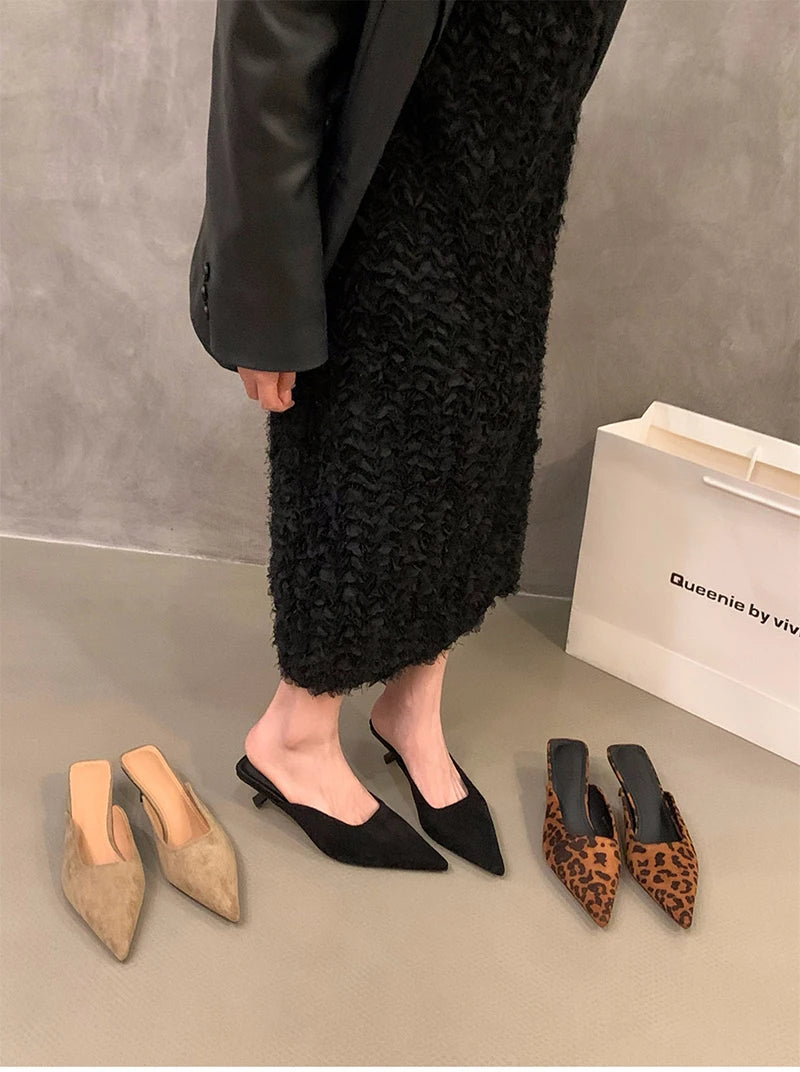 2025 designer dedo do pé apontado mulheres mules chinelos moda rasa penetraçã